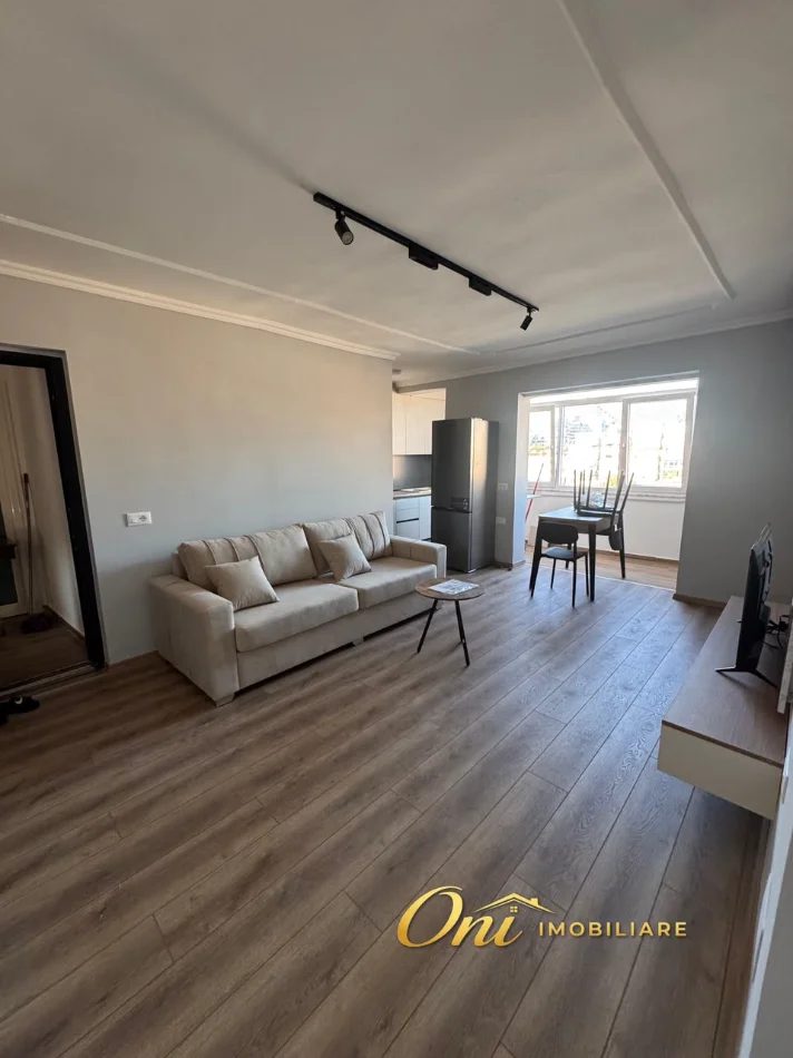 Tirane, jepet me qera apartament 1+1 Kati 6, 50 m² 600 € (VASIL SHANTO)