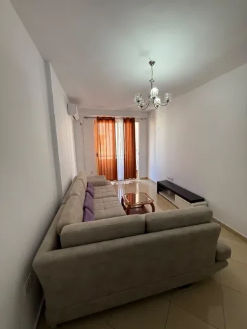 Tirane, jap me qera apartament 2+1 Kati 6, 100 m² 450 € (Uniku)