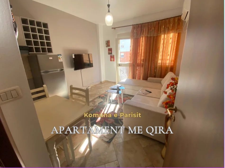 Tirane, jepet me qera apartament 1+1 Kati 3, 65 m² 600 € (Komuna e Parisit)