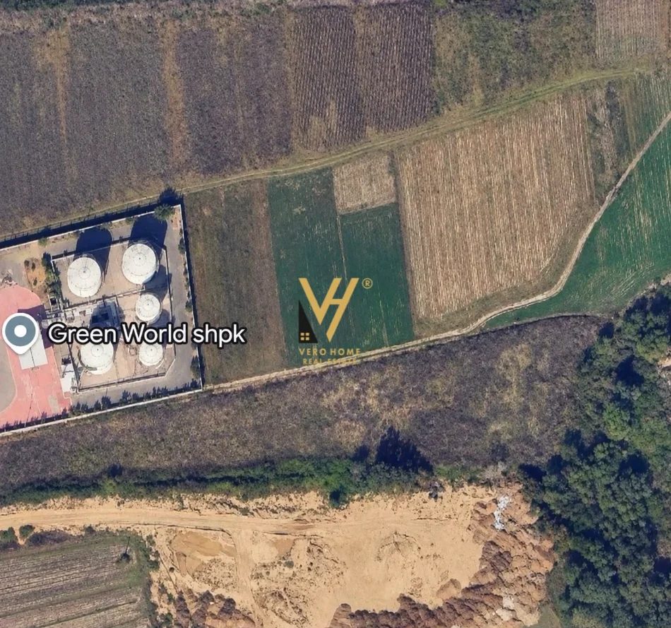 Tirane, shitet toke , 3.000 m² 360.000 € (VORE)