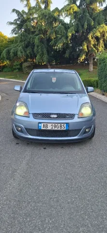 Tirane, makine Autovetur Benzin+Gaz, blu manuale Kondicioner 234.321 km 2.600 €