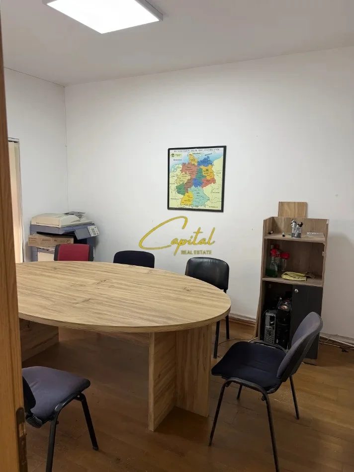 Tirane, jepet me qera ambjent biznesi Kati 2, 70 m² 500 € (RRUGA E ELBASANIT)