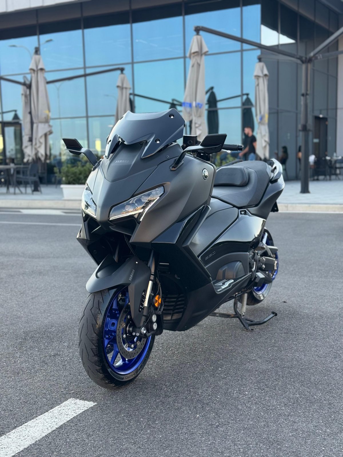 Tmax 560, 2025
