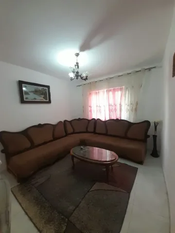 Tirane, Jepet me Qera Apartament 1+1,Mobiluar,kati 1,Çmimi 35.000 Lekë të Reja, Pranë Rrugës Dibrës, Tiranë.