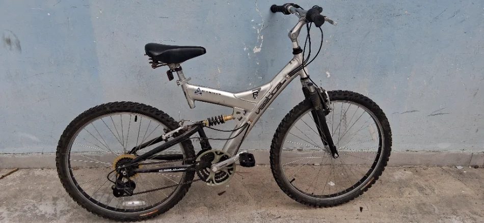 Tirane, ofroj biciklete 26 gri metalizato 170 €