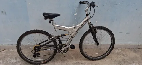 Tirane, ofroj biciklete 26 gri metalizato 170 €