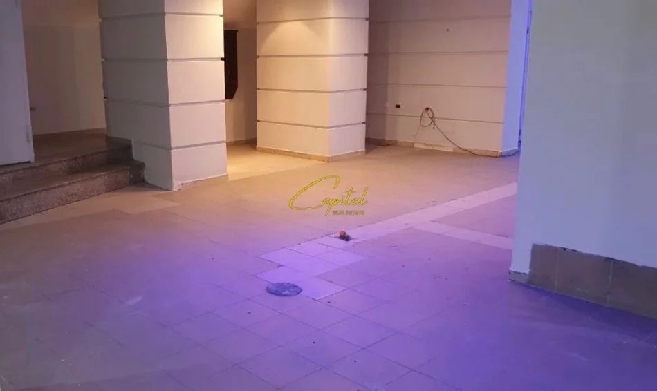 Tirane, jepet me qera ambjent biznesi Kati -1, 170 m² 750 € (VASIL SHANTO)
