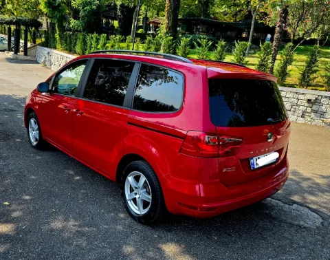 Tirane, makine Seat alhambra Benzin, e kuqe manuale Klima 210.212 km €