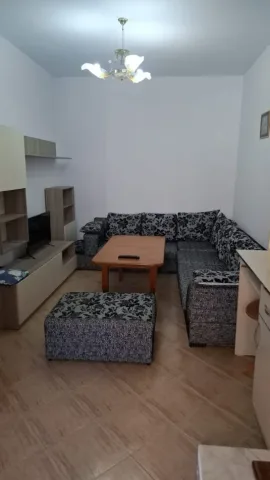 Tirane, jepet me qera apartament 1+1 Kati 2, 60 m² 450 € (Don Bosko)