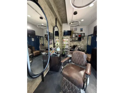 Tirane, shitet aktivitet biznesi , 25 m² 1.000.000 € (21 dhjetori)