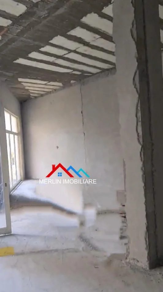 Tirane, shitet ambjent biznesi Kati 0, 120 m² 240.000 € (LIQENI I THATE)