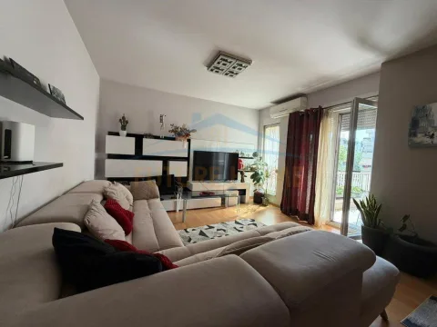 0683487469 Shitet, Apartament 2+1+2+Parkimi, 21 DHJETORI