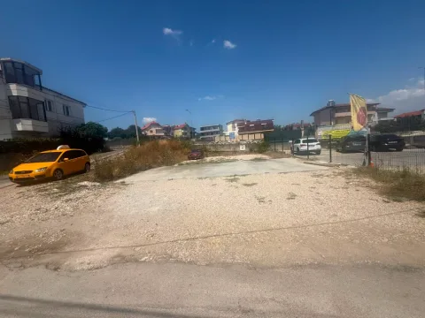 Tirane, shitet toke , 800 m² 210.000 € (sauk i ri , buze unazes madhe)