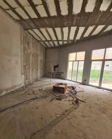Tirane, shitet dyqan Kati 0, 120 m² 202.000 € (LIQEN I THATE)