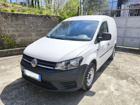 Shitet makine VW Volkswagen Caddy Nafte, e bardhë manuale Kondicioner 136.188 km 8.500 €