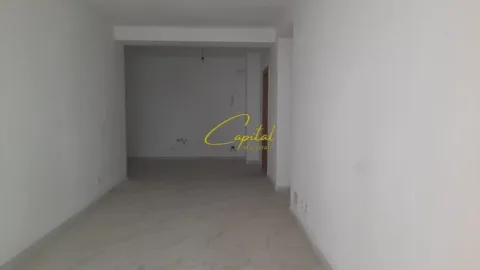Tirane, jepet me qera zyre Kati 1, 119 m² 400 € (KOMBINAT)