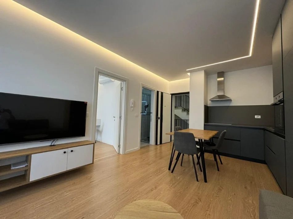Tirane, shitet apartament 1+1 Kati 1, 63 m² 180.000 € (DON BOSKO)