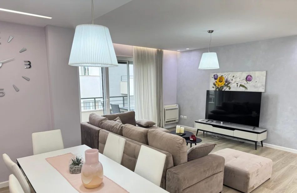 Tirane, jepet me qera apartament 3+1 Kati 2, 129 m² 1.300 € (TEG – Tirana East Gate)