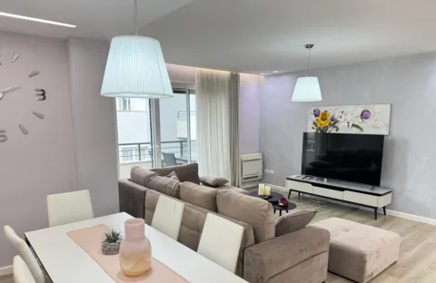 Tirane, jepet me qera apartament 3+1 Kati 2, 129 m² 1.300 € (TEG – Tirana East Gate)