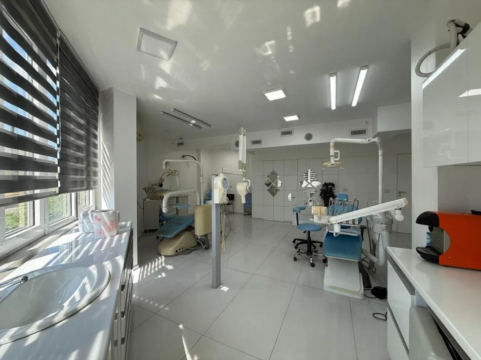 shitet ambjent biznesi Kati 1, 74 m² 275.000 € (ZOGU I ZI)