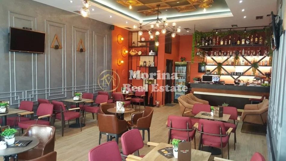 Tirane, shitet ambjent biznesi Kati 3, 64 m² 100.000 € (Fresku)