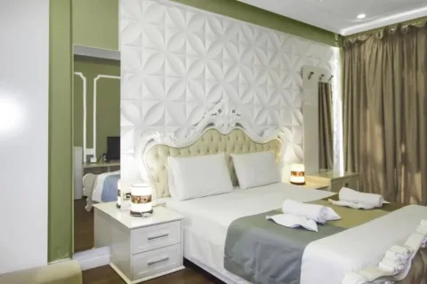 Tirane, shitet hotel , 330 m² 2.000.000 € (9 KATESHET)
