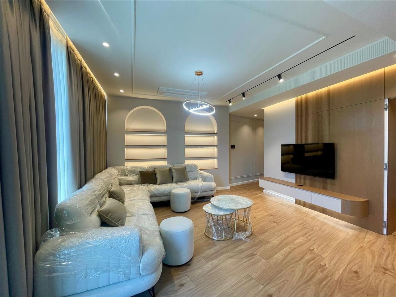 For rent 2+1 apartment with 2 bathrooms at Lake View Residen