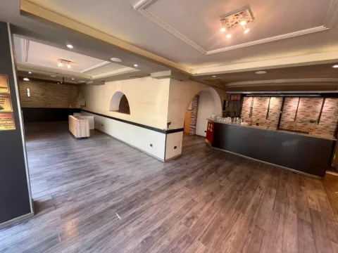 Tirane, jepet me qera dyqan Kati 0, 160 m² 2.500 € (MINE PEZA)