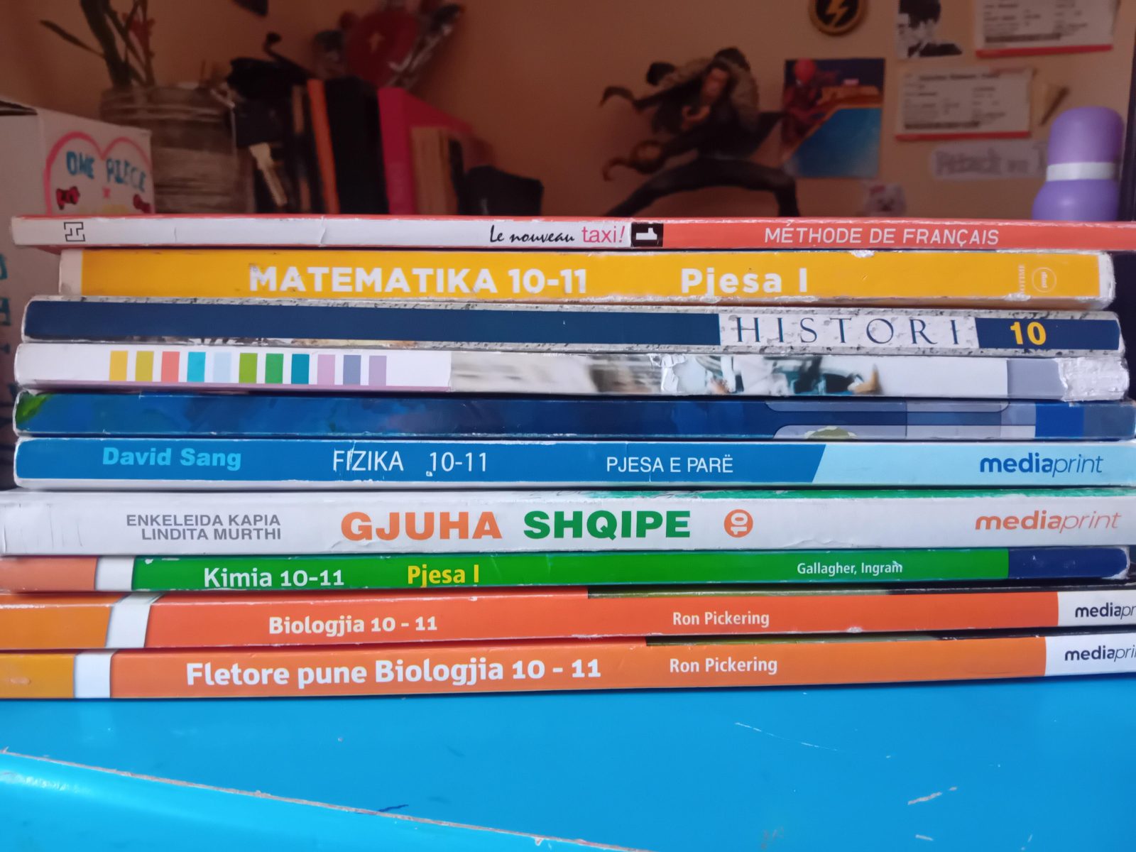 Libra shkolle klasa 10