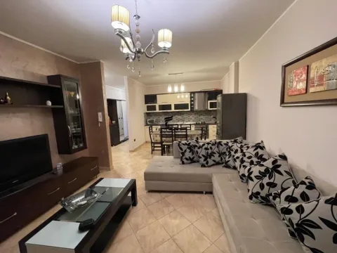 Tirane, jepet me qera apartament 2+1 Kati 6, 120 m² 70.000 € (XHAMLLIKU)