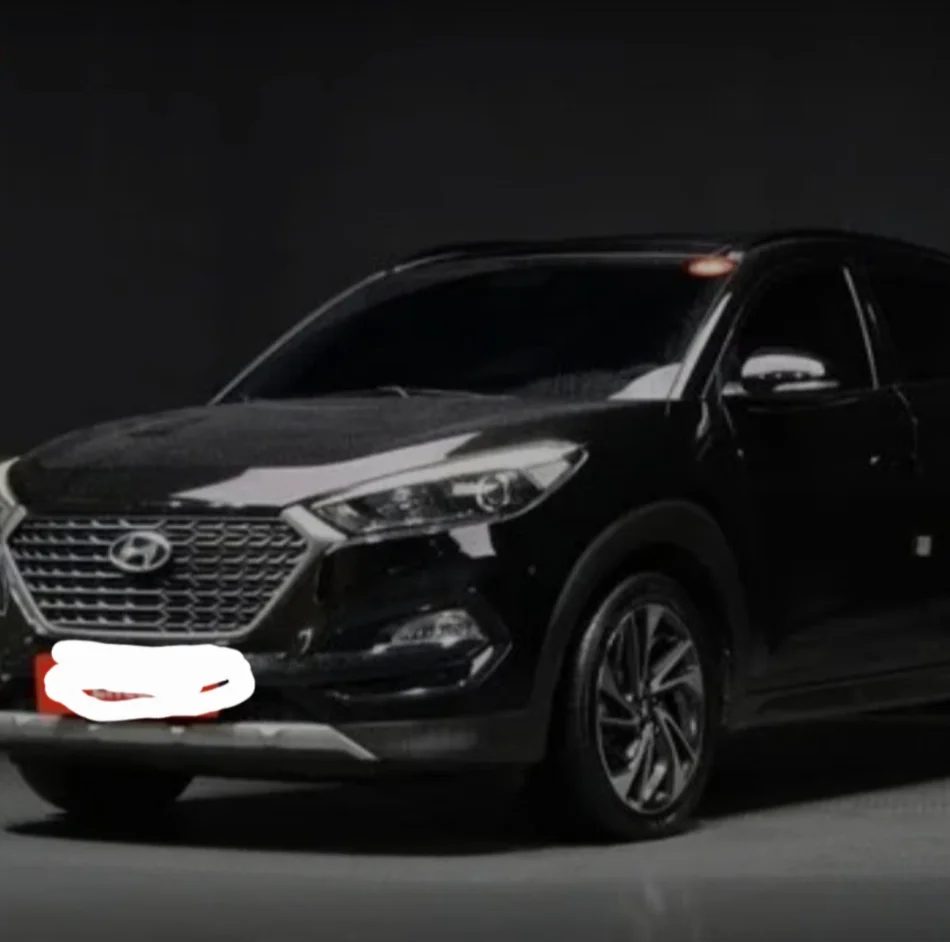 Tirane, shes SUV Hyundai Tucson Nafte, e zeze automatik Kondicioner 90.000 km 12.000 €