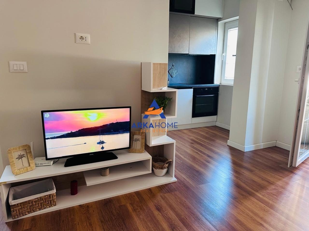 SHITET APARTAMENT 1+1+BALLKON "PRANE SELVISE" 14.500.000 LEK
