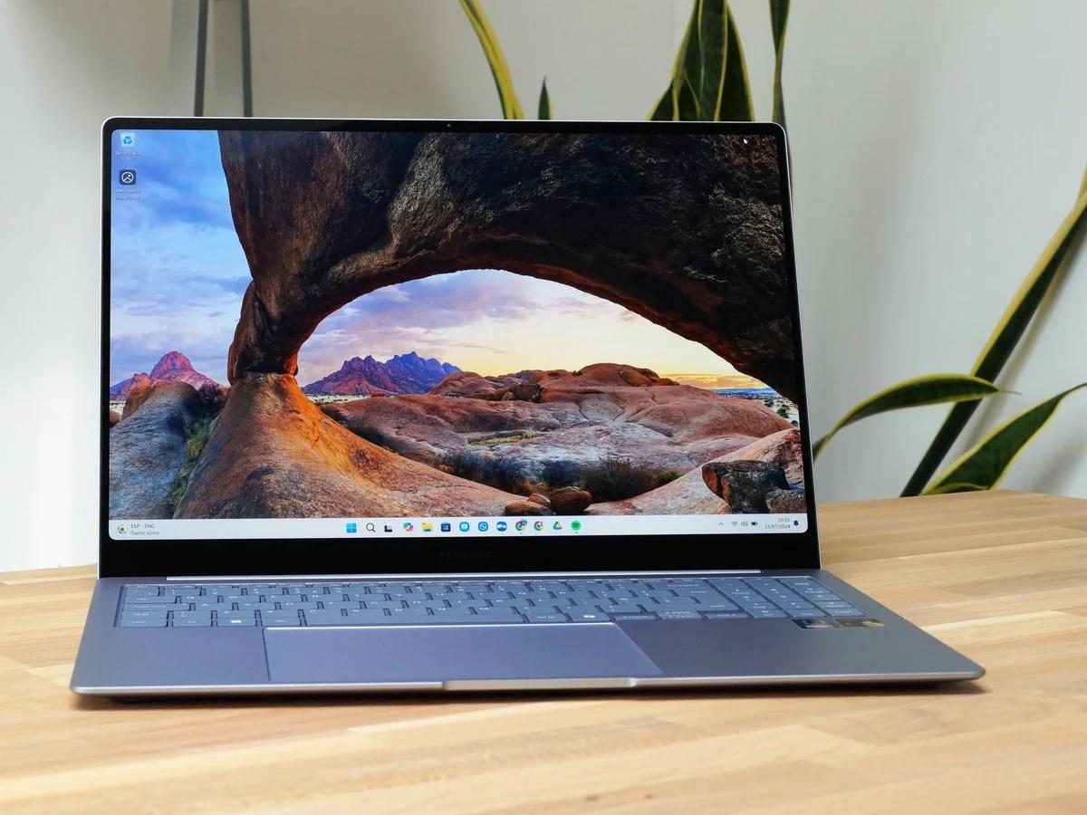 SAMSUNG GALAXY BOOK4 EDGE 750XQB-KA2 SNAPDRAGON X X1-26-100