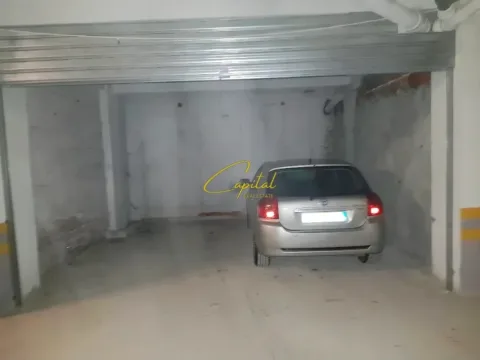 Tirane, shitet ambjent biznesi Kati -1, 30 m² (ASTIR)
