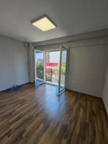 Ambient biznesi per qira , 21 Dhjetori !
