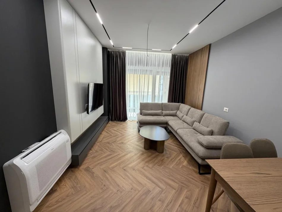 Tirane, shitet apartament 2+1 Kati 3, 107 m² 200.000 € (Relux Residence)