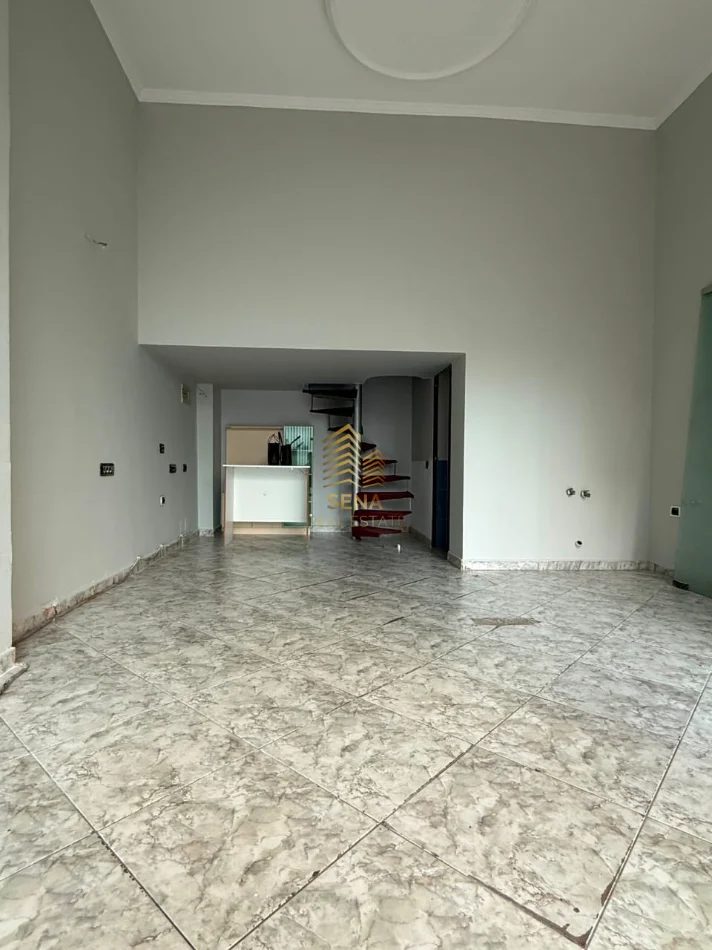 Tirane, shitet ambjent biznesi Kati 0, 29 m² 63.000 € (Rruga 5 Maji, prane Concord Center)