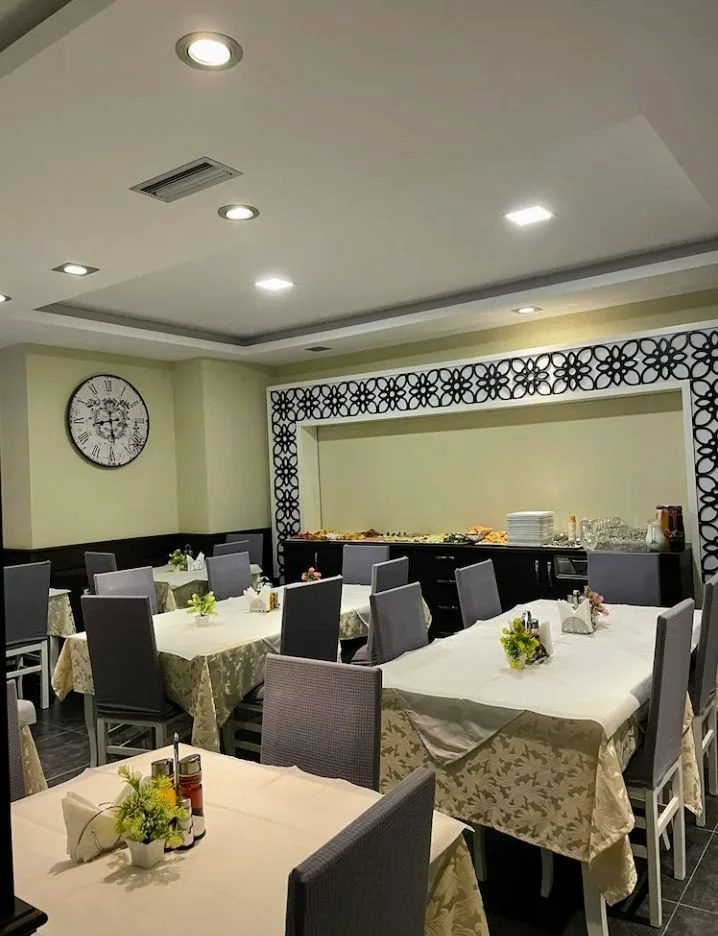 Vlore, shitet hotel , 410 m² 1.400.000 € (Lungomare 2)