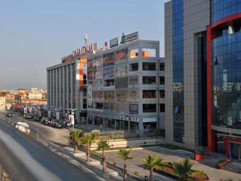 Tirane, shitet ambjent biznesi Kati 0, 194 m² 620.000 € (Casa Italia)