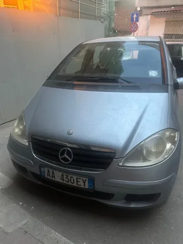 Shes Benz A class 180cdi Nafte, blu e hapur manuale Kondicioner 250.000 km 2.000 €