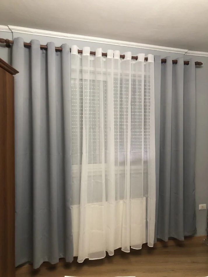 Perde e Re 5,40 x 2,40 m Çmimi 3500 leke