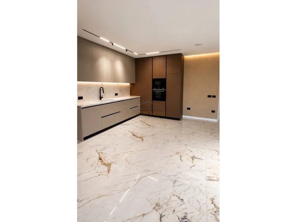 Tirane, shitet apartament 2+1 Kati 2, 119 m² 395.000 € (LIQENI I THATE)