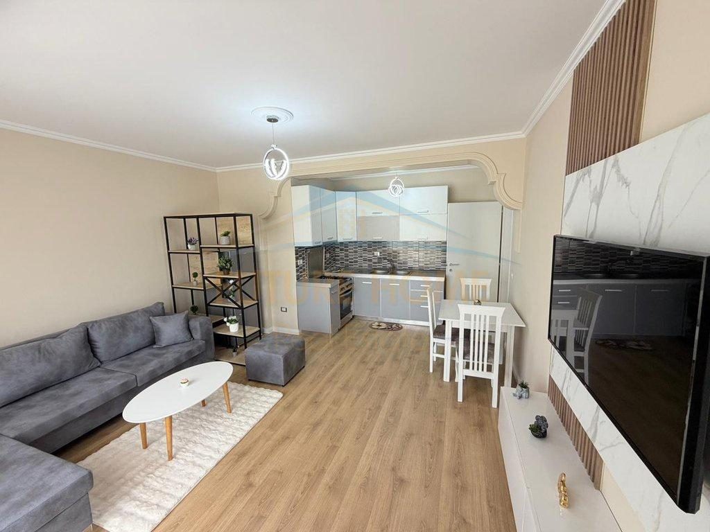 0967040868 Shitet, Apartament 1+1 Ish Rajoni , Durres