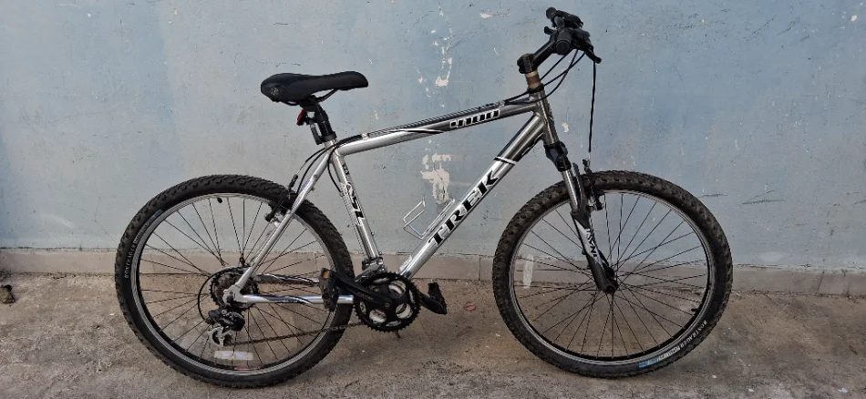 Tirane, oferte biciklete 28 gri e hapur 200 €