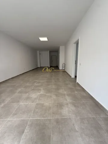 Tirane, jepet me qera zyre , 160 m² 1.600 € (PRANE HOTEL RADISSON)