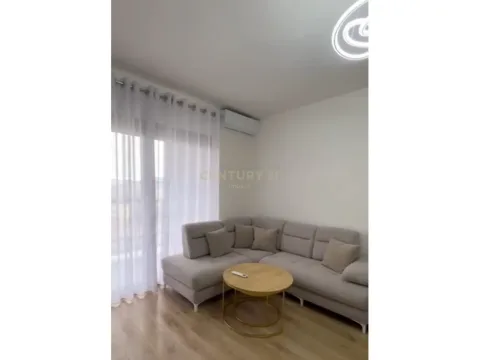 Tirane, jepet me qera apartament 1+1 Kati 7, 69 m² 600 € (Bulevardi i Ri)