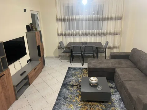 Tirane, jepet me qera apartament 1+1 Kati 4, 60 m² 520 € (Astir)