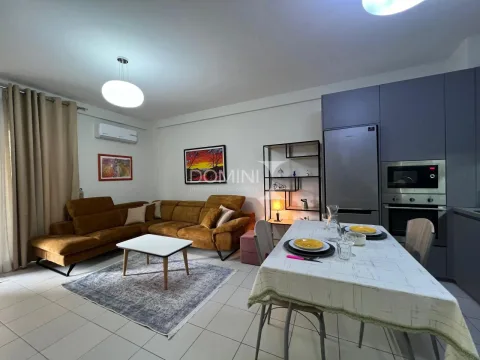 Apartament 1+1 me qira, Liqeni i Thate !