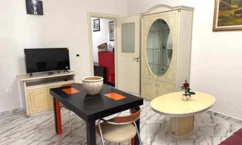 Jepet apartament 2+1 me qira ne Yzberisht , Misto Mame , Pallatet Cabej , Astir .