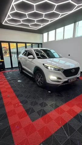 Kavaje, shes makine Hyundai Nafte, e bardhë automatik Kondicioner 125.000 km 11.000 €